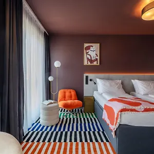 Kalm - East 4*, München Duitsland