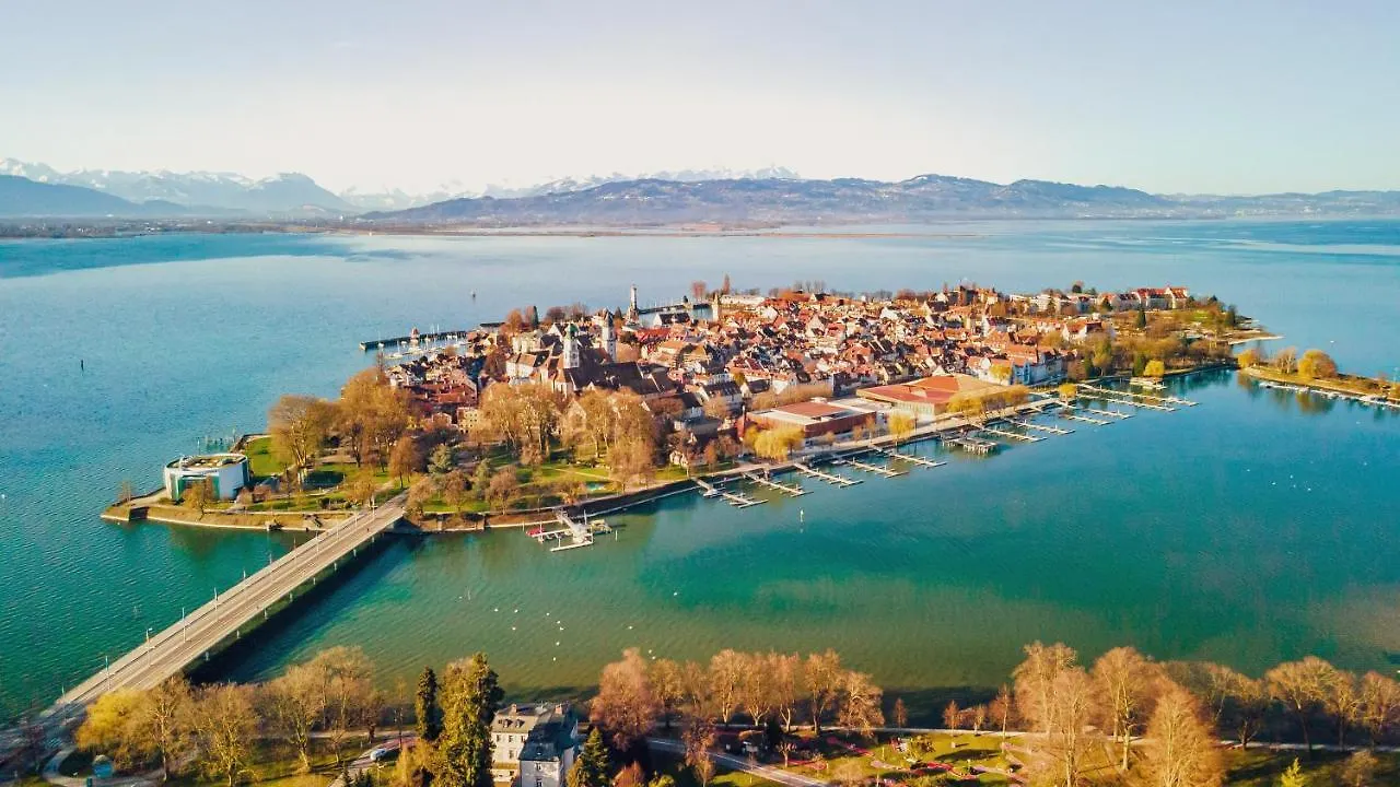 YachtHotel Helvetia Spa- und Wellnessdomizil Lindau  4*, Lindau (Bodensee)
